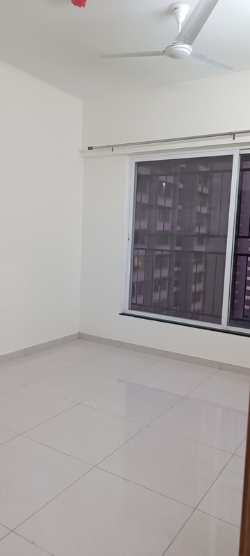 Room in 2 BHK Apartment at Kolte Patil Life Republic R 10, Hinjewadi – for Rent