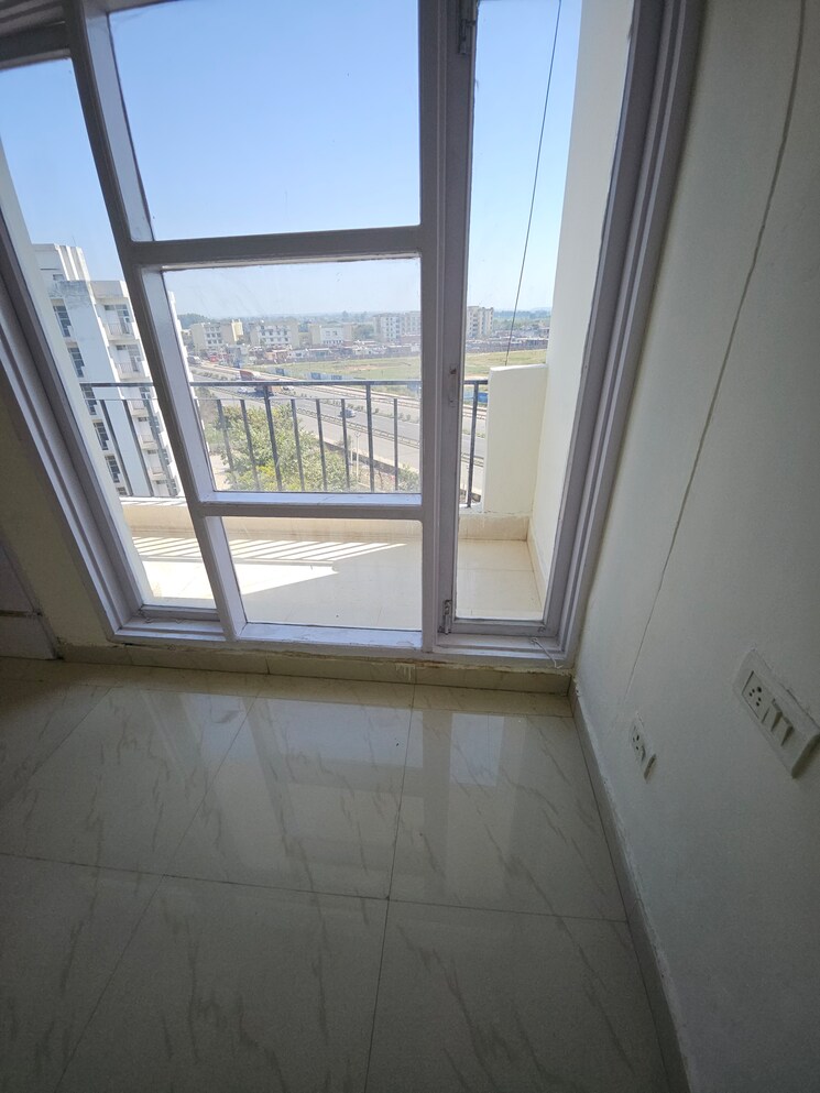 Room, banur 3 Bedroom 1300 Sq.Ft. Apartment In Banur Mohali 8214484