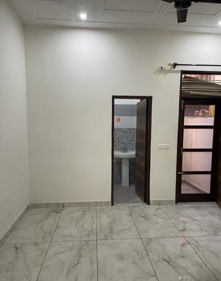 Room, dhakoli village 3 Bedroom 1250 Sq.Ft. Independent House In Dhakoli Village Zirakpur 8214476