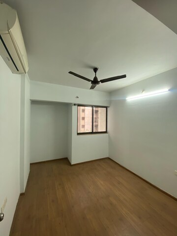 Room in 2 BHK Apartment at Lodha Palava City Lakeshore Greens, Dombivli East – for Rent