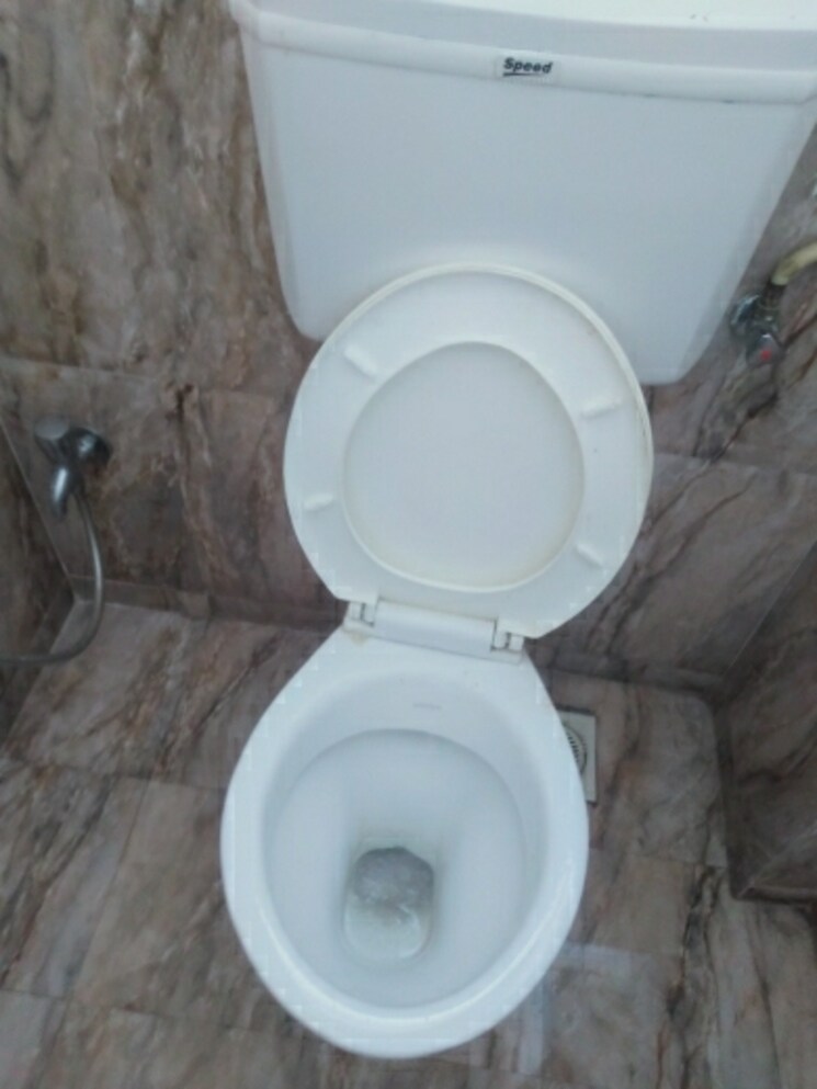 Bathroom, shree-niwas-kothrud 1 RK 350 Sq.Ft. Apartment In Kothrud Pune 8214612