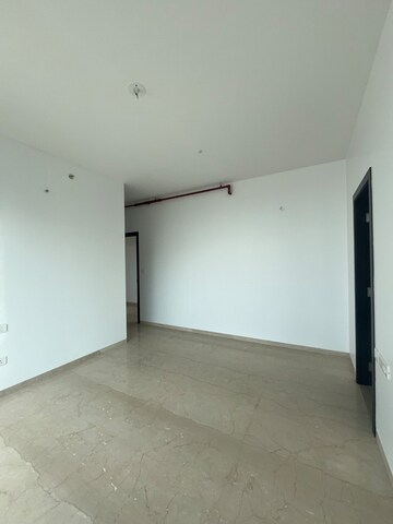 Room in 6 BHK Apartment at Oberoi Sky City, Borivali East – for Sale