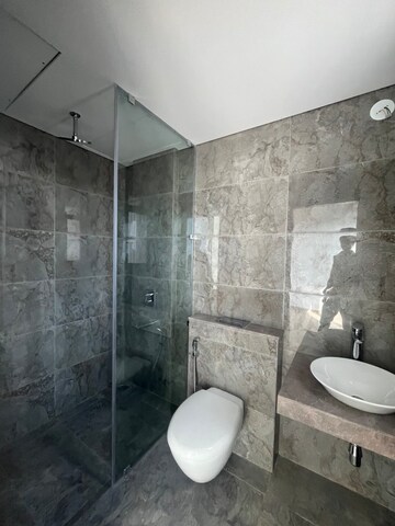 Bathroom in 6 BHK Apartment at Oberoi Sky City, Borivali East – for Sale