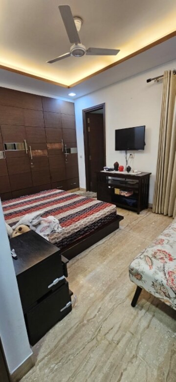 Bedroom in 3 BHK Builder Floor at New Rajinder Nagar – for Rent