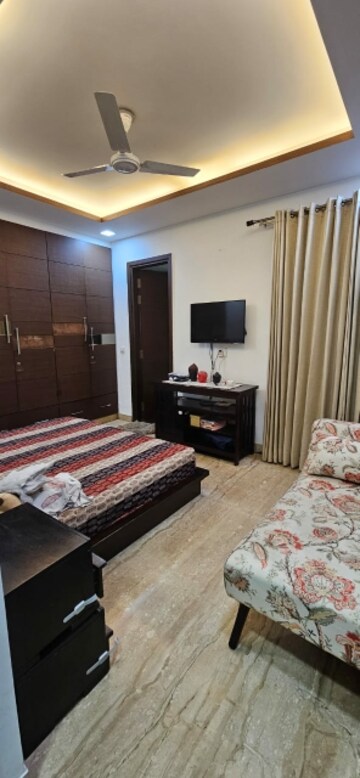 Bedroom in 3 BHK Builder Floor at New Rajinder Nagar – for Rent