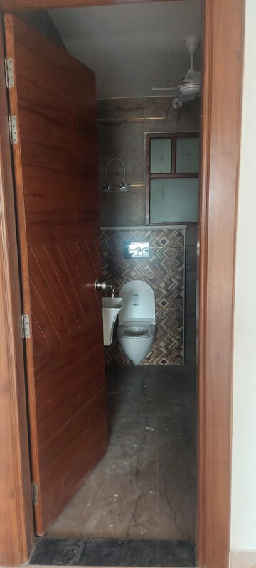 Bathroom in 4 BHK Builder Floor at Sector 28 – for Rent