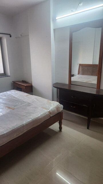 Bedroom in 3 BHK Apartment at Chembur – for Rent