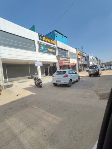Parking in  Showroom at Sector 46 – for Rent