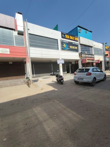 Parking in  Showroom at Sector 46 – for Rent