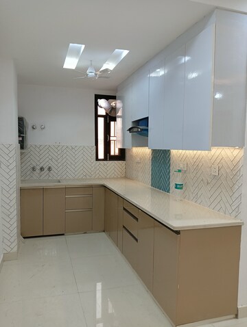 Kitchen in 3 BHK Builder Floor at Mahavir Enclave 1 – for Rent