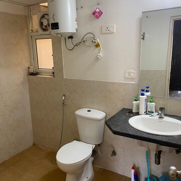 Bathroom in 3.5 BHK Apartment at Piedmont Taksila Heights, Sector 37c – for Sale