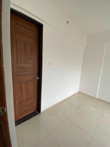Room in 2 BHK Apartment at Aquila Classique, Bavdhan – for Rent