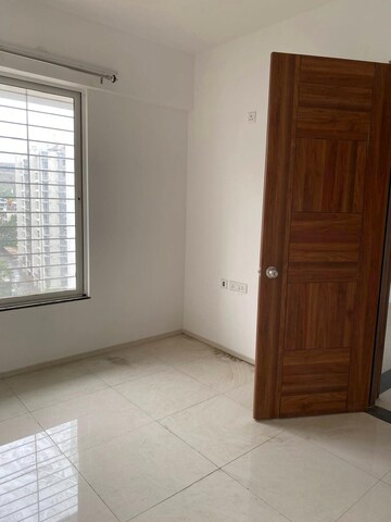 Room in 2 BHK Apartment at Aquila Classique, Bavdhan – for Rent