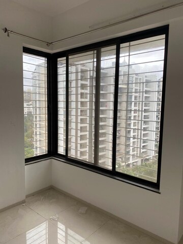 Room in 2 BHK Apartment at Aquila Classique, Bavdhan – for Rent