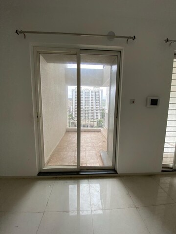 Room in 2 BHK Apartment at Aquila Classique, Bavdhan – for Rent
