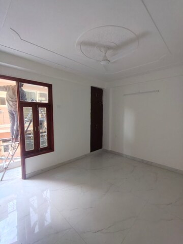 Room in 2 BHK Builder Floor at Palm Residency Chhatarpur, Chattarpur – for Sale