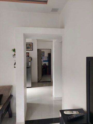 Room in 2 BHK Apartment at Runwal Savera, Bavdhan – for Rent