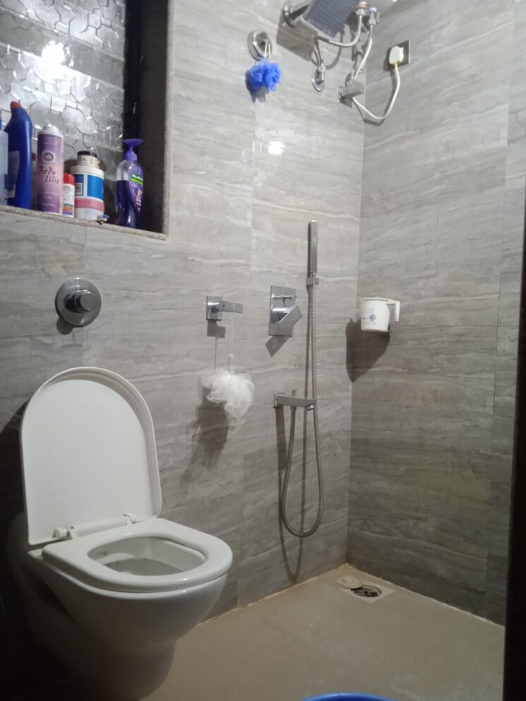 Bathroom, vile parle east 2 Bedroom 775 Sq.Ft. Apartment In Vile Parle East Mumbai 8214756