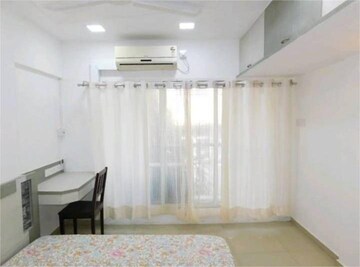 Bedroom in 3 BHK Apartment at Vile Parle East – for Rent