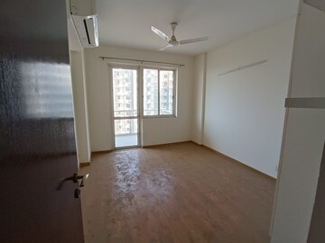 Room in 4 BHK Apartment at M3M Woodshire, Sector 107 – for Sale