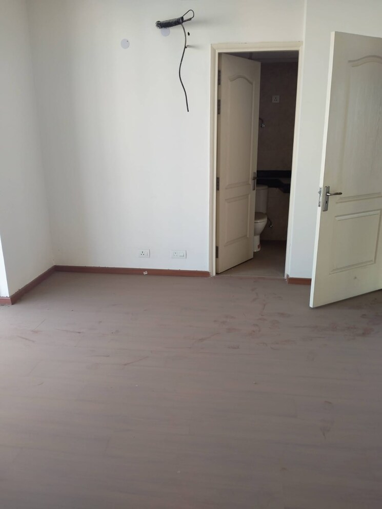 Room, brisk-lumbini-terrace-homes 3 Bedroom 2022 Sq.Ft. Apartment In Sector 109 Gurgaon 8214886