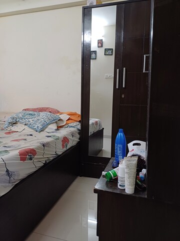 Room in 2 BHK Apartment at Sunshine Heights Ghasoli, Ghansoli – for Rent