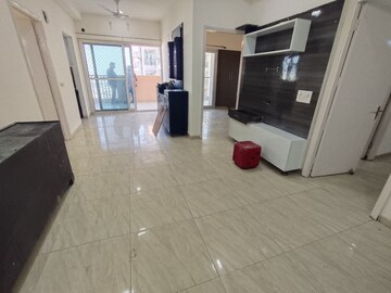 Parking in 3 BHK Apartment at Gaur City 2 - 14th Avenue, Sector 16c Greater Noida – for Rent