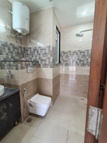 Kitchen in 3 BHK Builder Floor at Sector 51 – for Rent