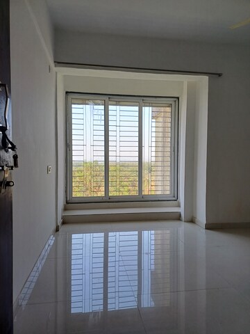 Living Room in 2.5 BHK Apartment at Sunshine Heights Ghasoli, Ghansoli – for Rent