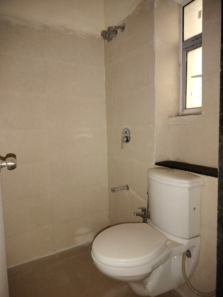 Bathroom, indiabulls-greens 2 Bedroom 955 Sq.Ft. Apartment In New Panvel Navi Mumbai 8215002