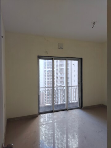 Room in 2 BHK Apartment at Indiabulls Greens, New Panvel – for Sale