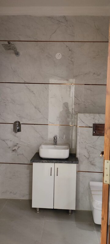 Bathroom in 3 BHK Builder Floor at Fidato Honour Homes, Sector 89 – for Sale