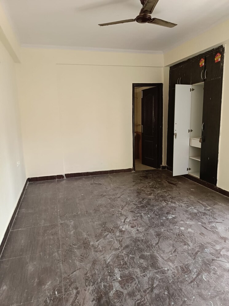 Room, amrapali-silicon-city 3 Bedroom 1420 Sq.Ft. Apartment In Sector 76 Noida 8215032