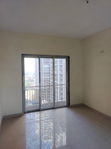 Room in 2 BHK Apartment at Indiabulls Greens, New Panvel – for Rent