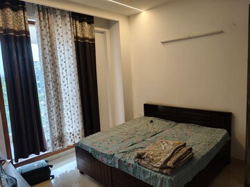 Bedroom in 3 BHK Builder Floor at Sector 7 – for Rent