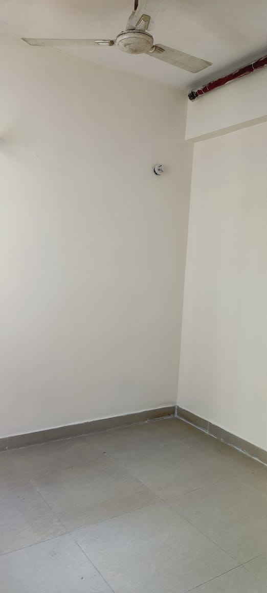 2 BHK + Pooja Room,Study Room 652 Sq.Ft. Apartment in KLJ Platinum Heights