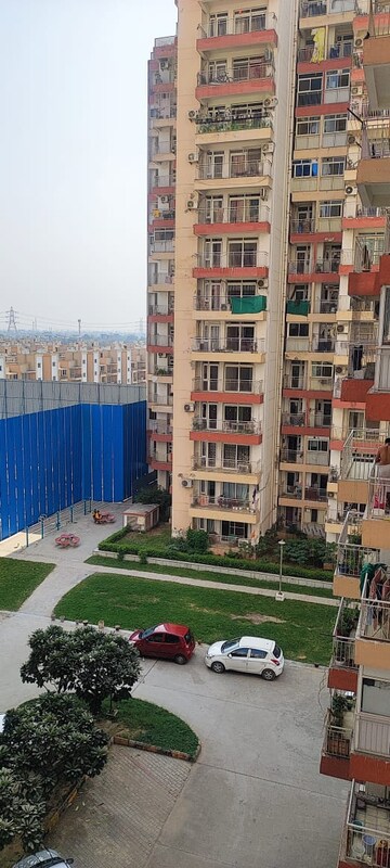 2 BHK Apartment – Exterior View View at KLJ Platinum Heights, Sector 77 - for Sale