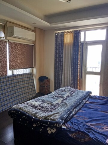Bedroom in 4 BHK Apartment at Panchsheel Wellington, Dundahera – for Sale