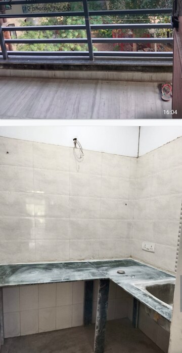 Bathroom in 1 BHK Builder Floor at Malviya Nagar – for Rent