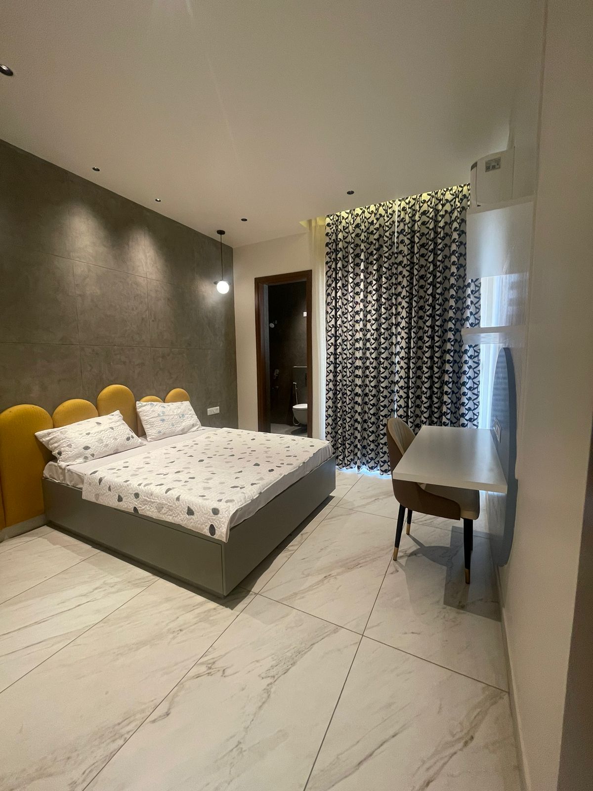 2 BHK Apartment For Sale in Swiss Gardens