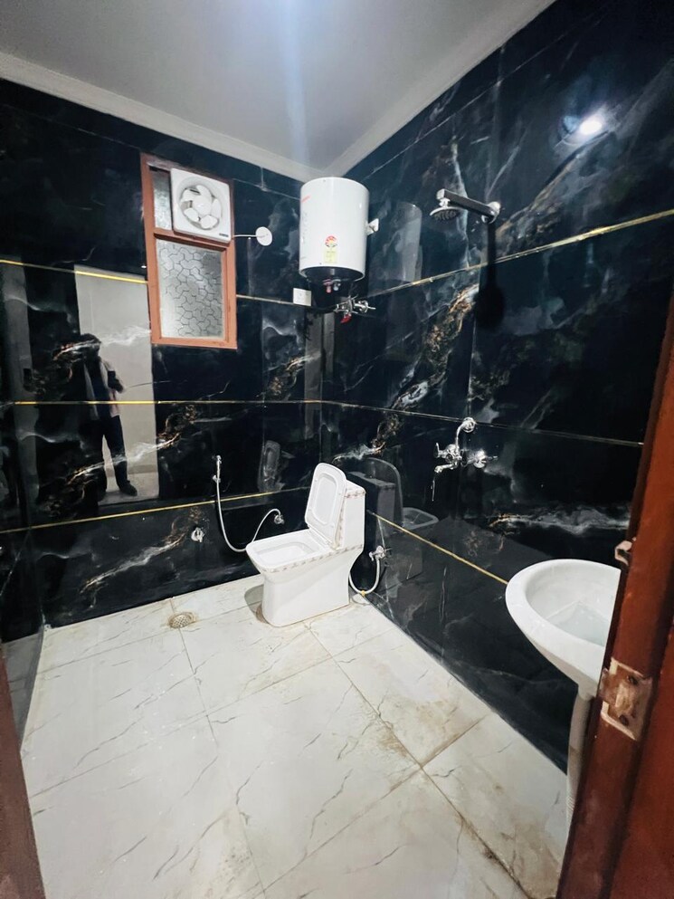 Gym, chattarpur 3 Bedroom 1125 Sq.Ft. Builder Floor In Chattarpur Delhi 8215276