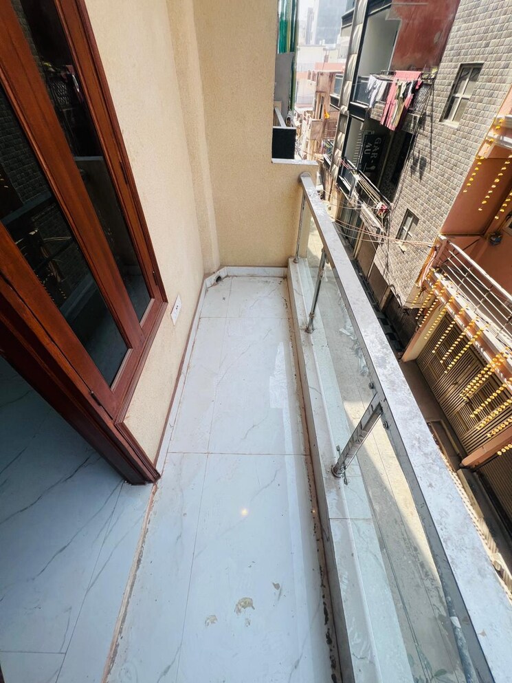 Balcony, chattarpur 3 Bedroom 1125 Sq.Ft. Builder Floor In Chattarpur Delhi 8215276