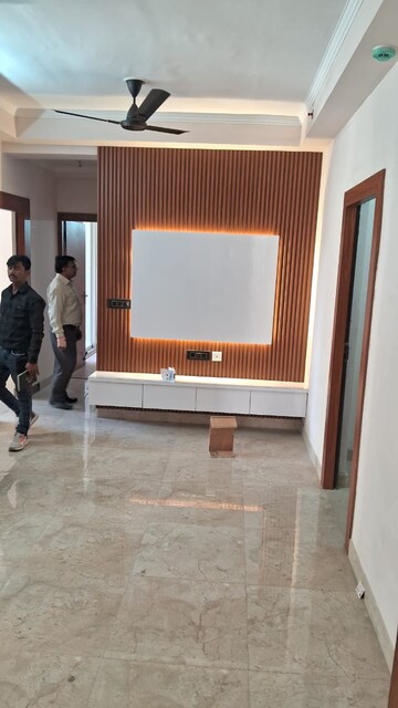Living Room in 2.5 BHK Apartment at Amrapali Golf Homes, Sector 4 Greater Noida – for Rent