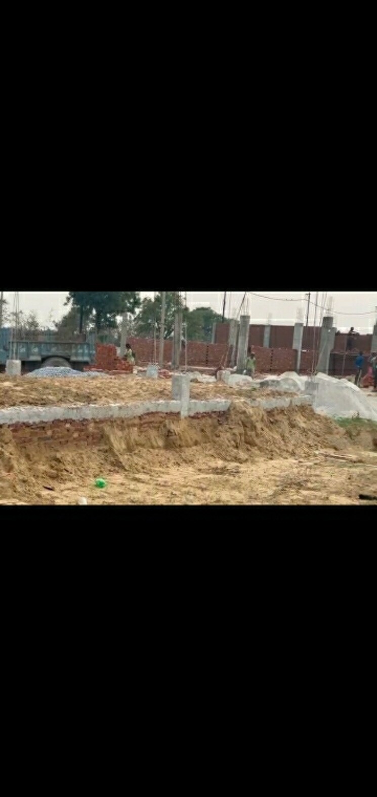 undefined, grihapravesh  82 Sq.Yd. Plot In Sector 77 Noida 8215327