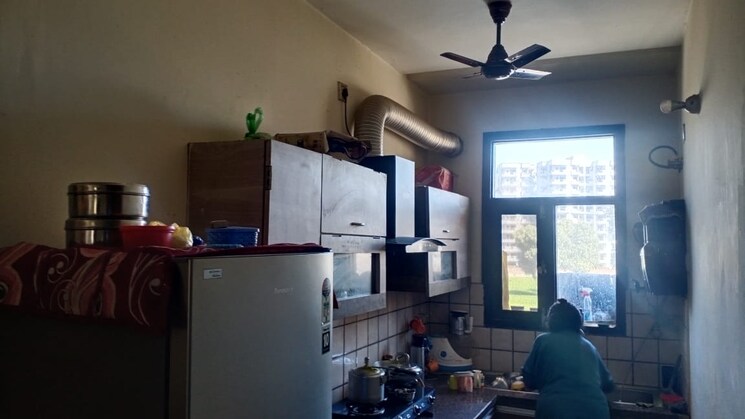 Kitchen, lake-view-complex 3 Bedroom 1107 Sq.Ft. Builder Floor In Dhakoli Village Zirakpur 8215337