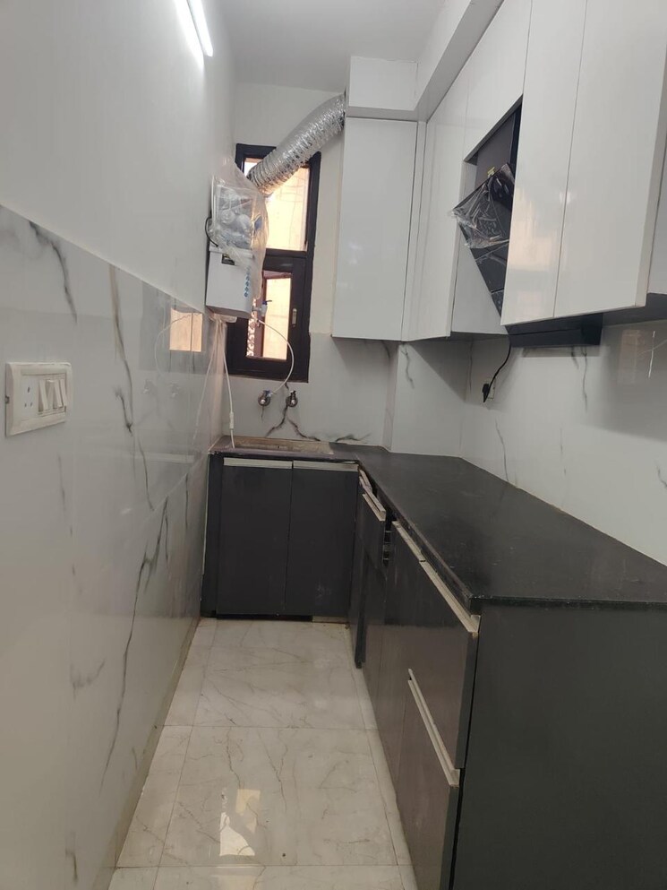 Kitchen, mahavir enclave 1 3 Bedroom 1050 Sq.Ft. Builder Floor In Mahavir Enclave 1 Delhi 8215398