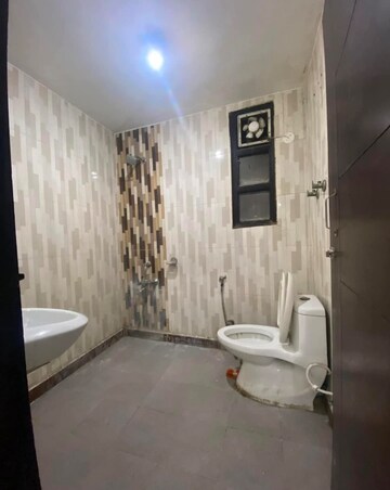 Bathroom in 1 BHK Builder Floor at Saket – for Rent