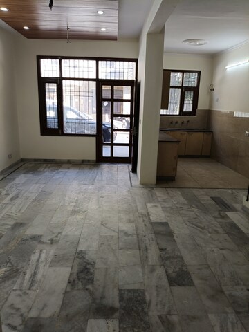 Room in 3 BHK Independent House at Raglan Gulmohar Trends, Dhakoli Village – for Sale