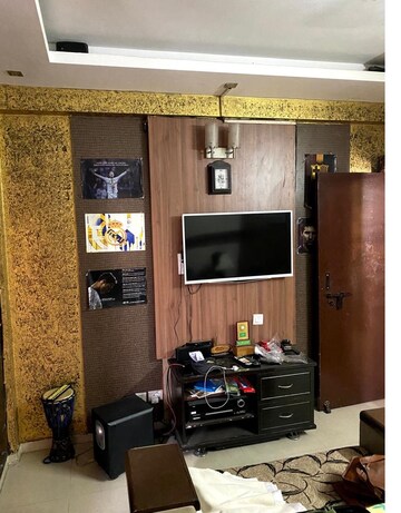 Furnished Amenities in 2 BHK Apartment at Omaxe Heights, Sector 86 – for Sale