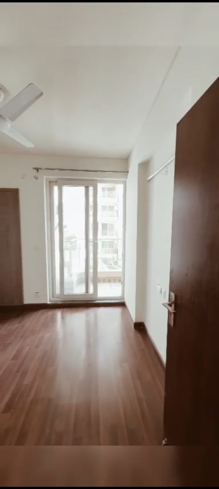 Room, bptp-discovery-park 2 Bedroom 1239 Sq.Ft. Apartment In Sector 80 Faridabad 8215485